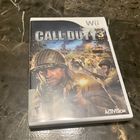 NINTENDO Wii Call of Duty 3 2006 Complete w/ Manual - Picture 1 of 6